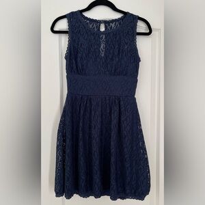 B. Darlin Lace Design Navy Blue Formal Dress Juniors Size 3/4